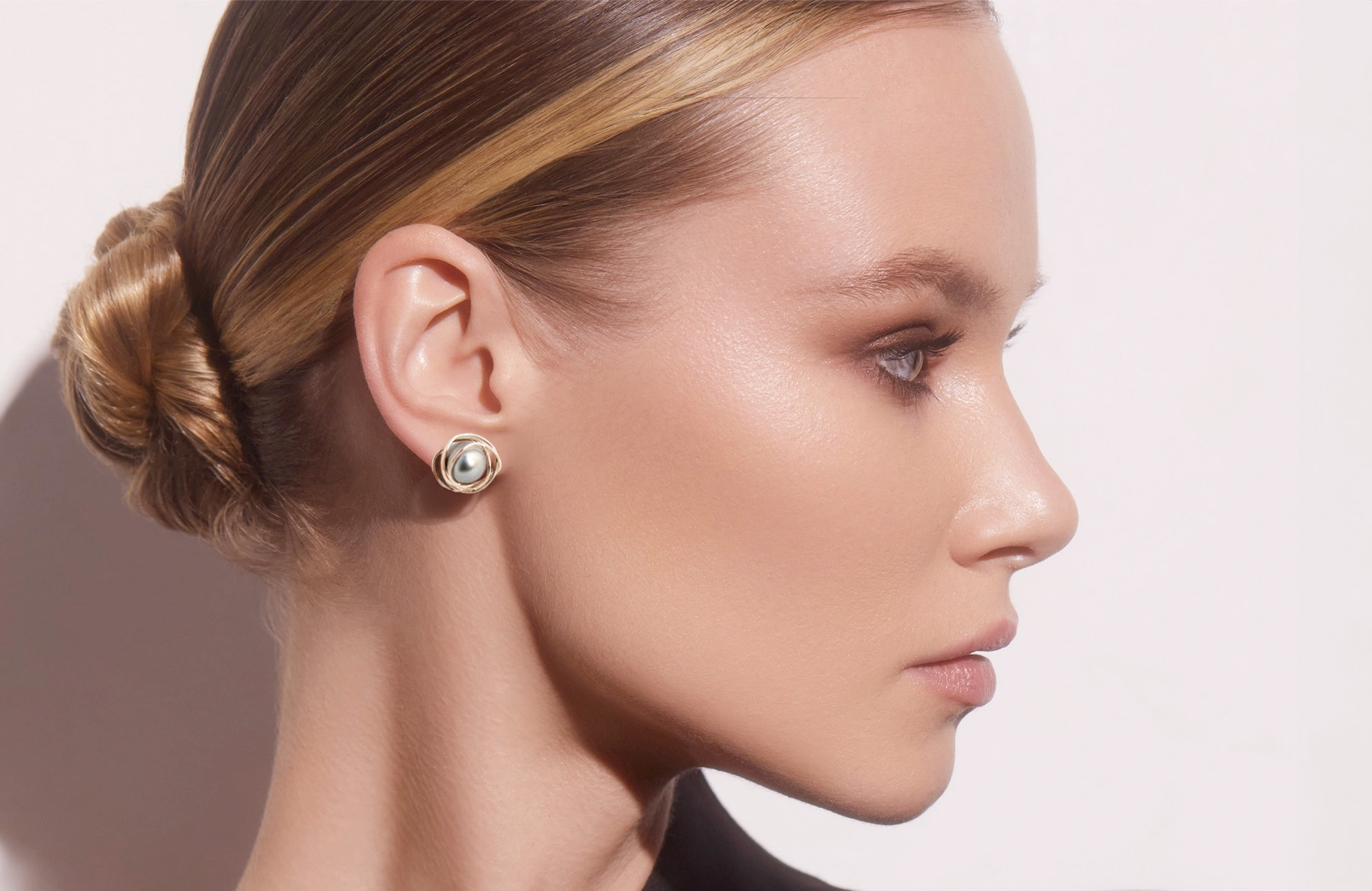 5_earring_pearls